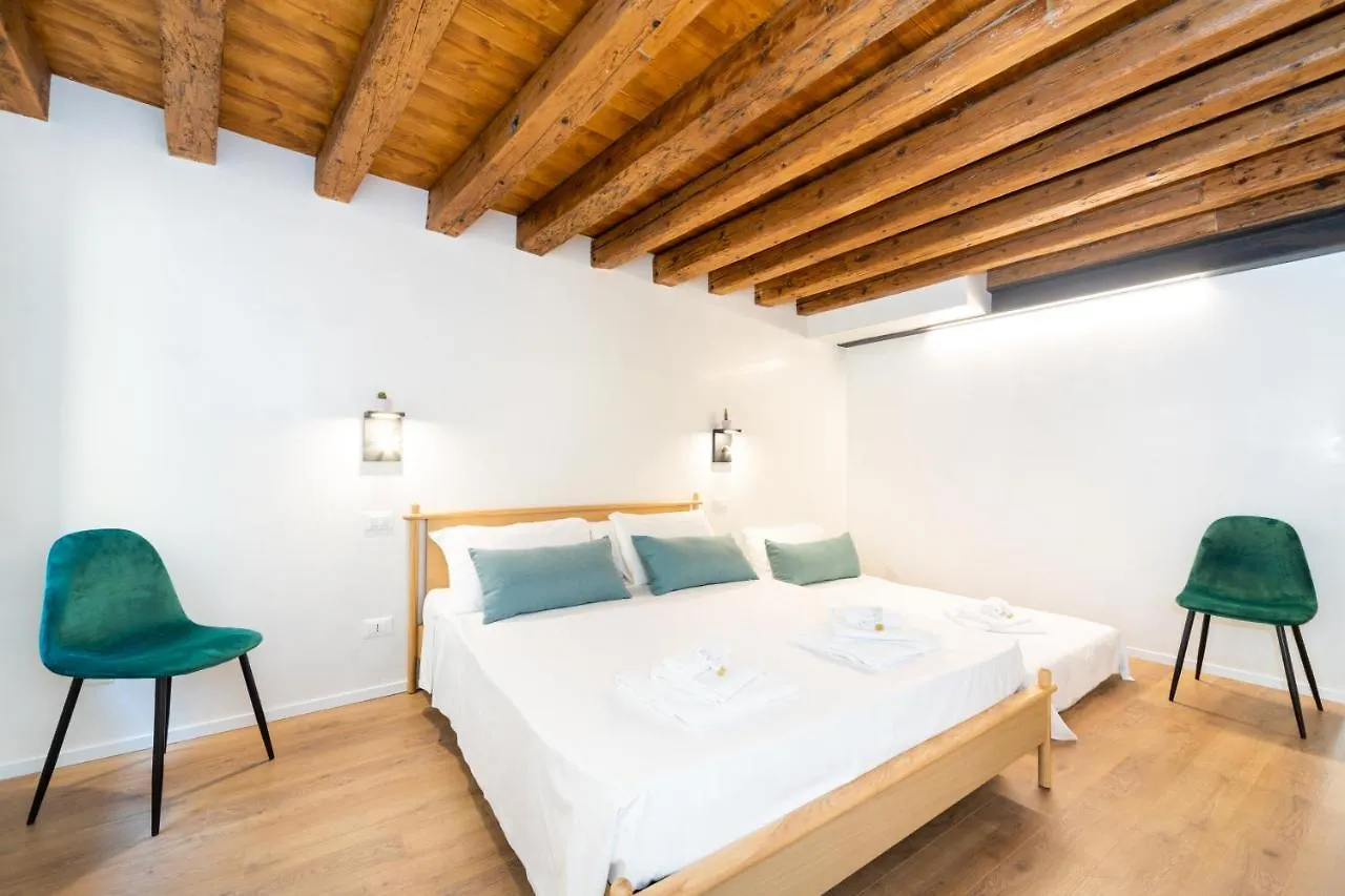 Palazzina Schiavoni Apartment Venice 0*,
