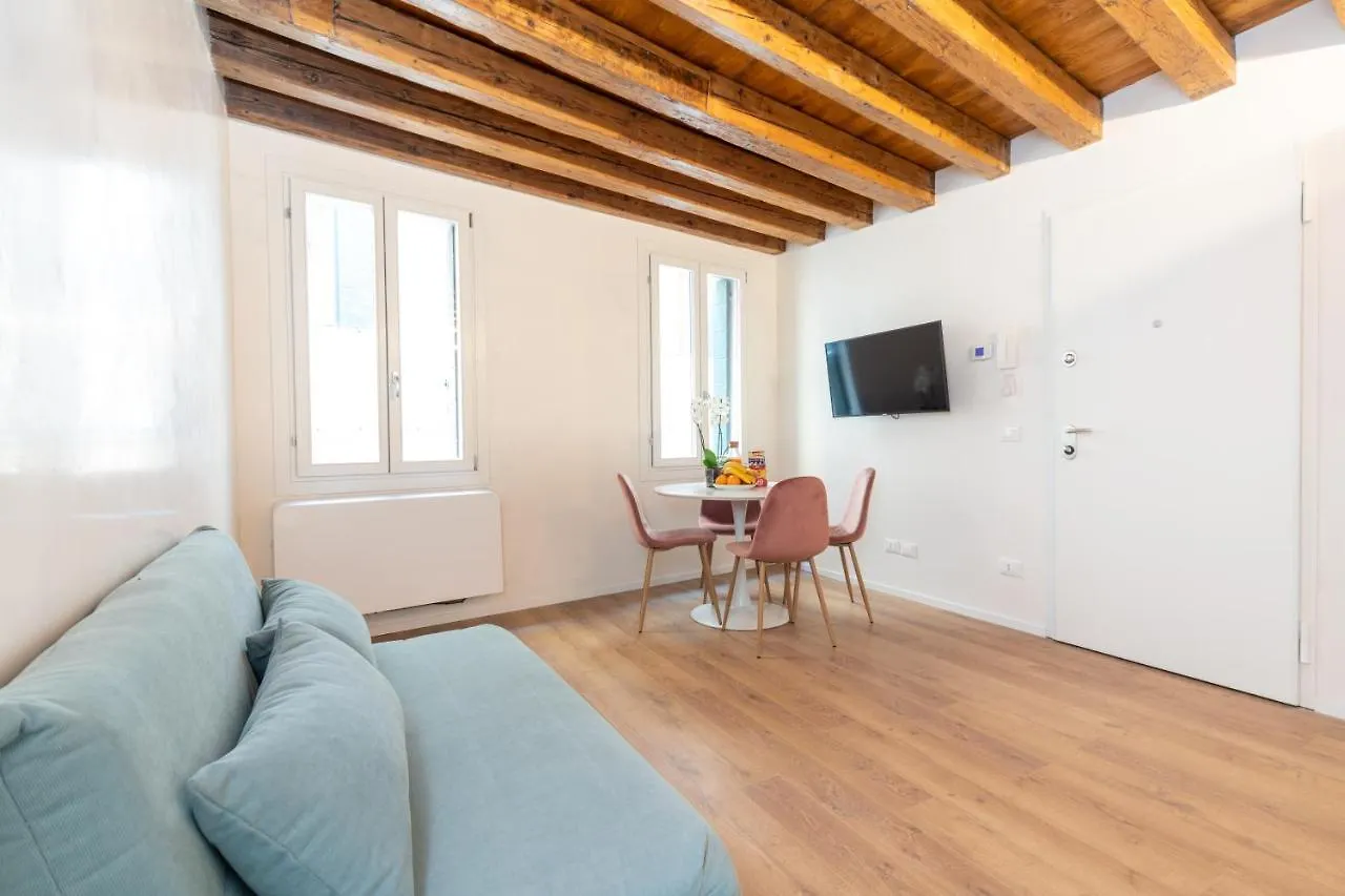 Palazzina Schiavoni Apartment Venice