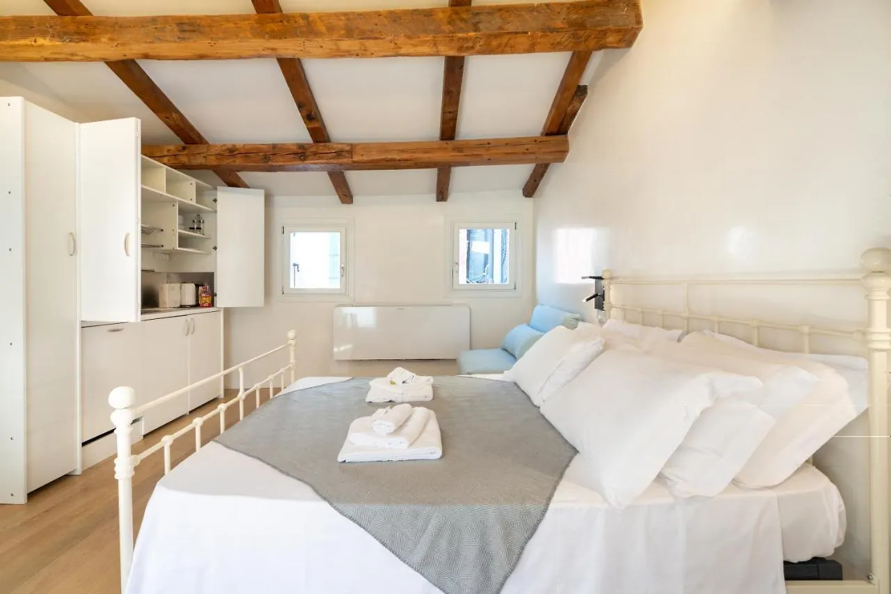 Palazzina Schiavoni Apartment Venice
